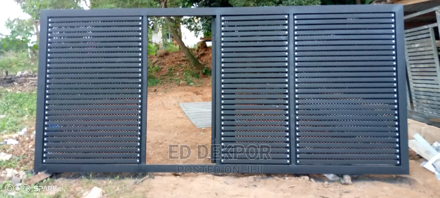 Dekpor Sliding Gate