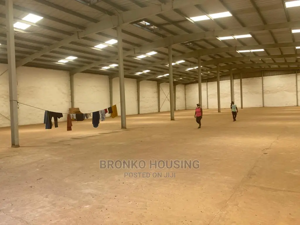 Warehouse and Apartment for Rent at Tema Industrial Area
