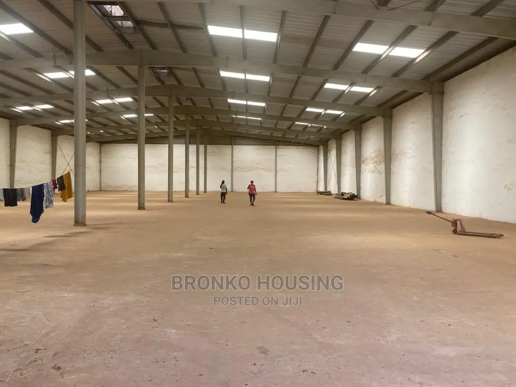 Warehouse and Apartment for Rent at Tema Industrial Area