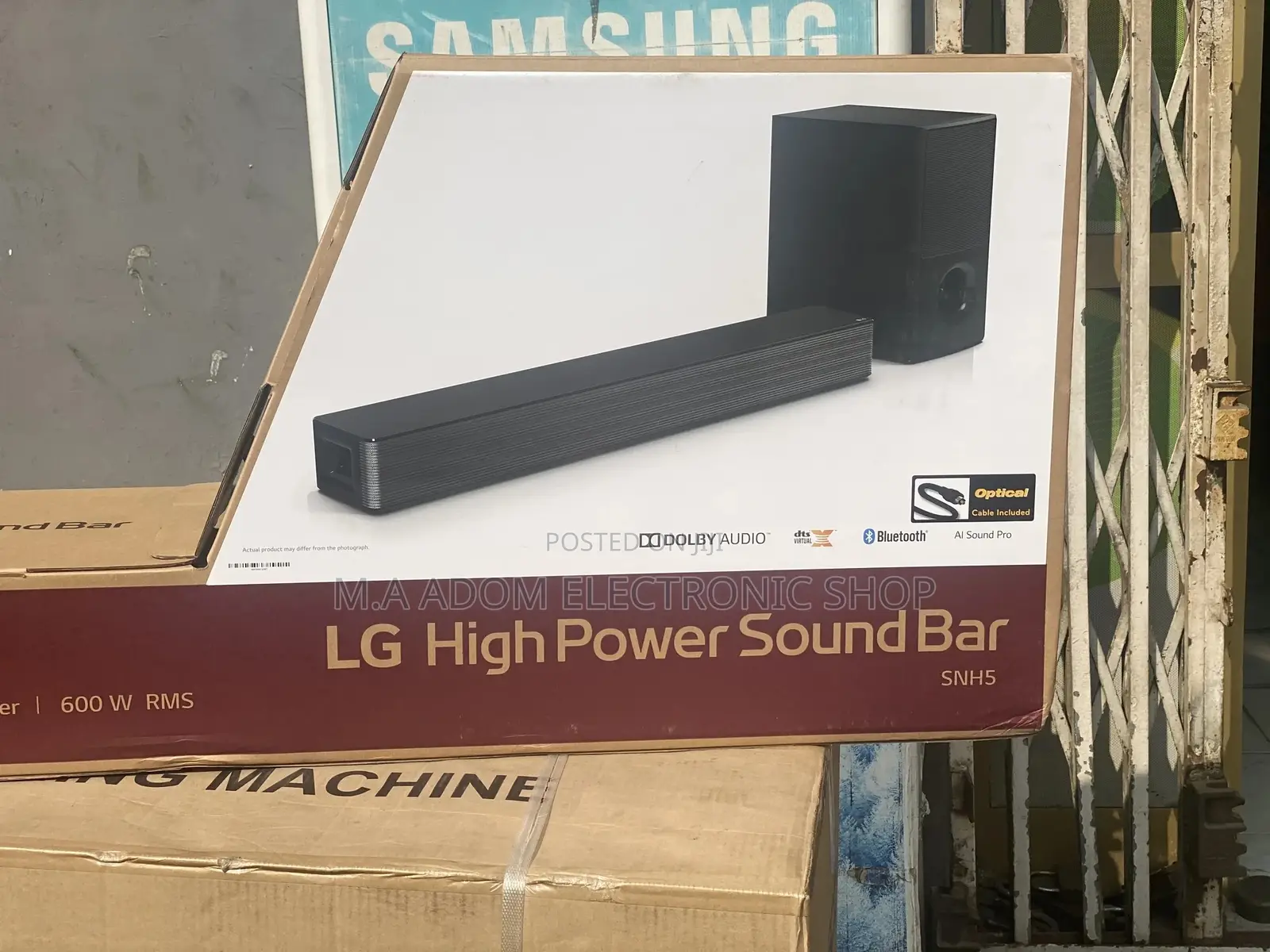 LG SNH5 600W Bluetooth Sound Bar With 4.1 Channel Sound