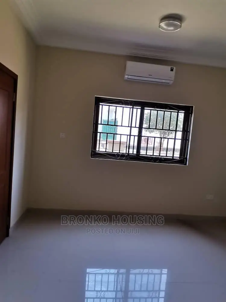 5bdrm House in Bronko Housing, Accra Metropolitan for rent
