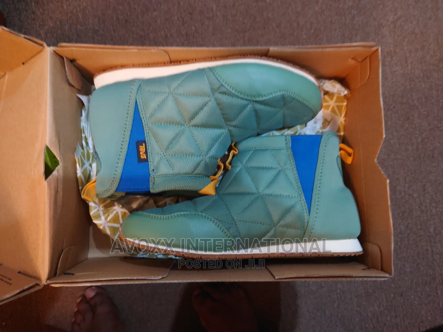 Teva Ember Mid Boots - Size 37 .Geniune