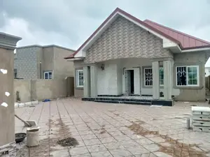 3bdrm House in Hfc Estate, Spintex for sale