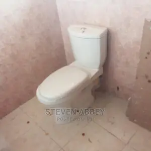 4bdrm Apartment in Stephen, Teshie-Nungua Estates for Rent