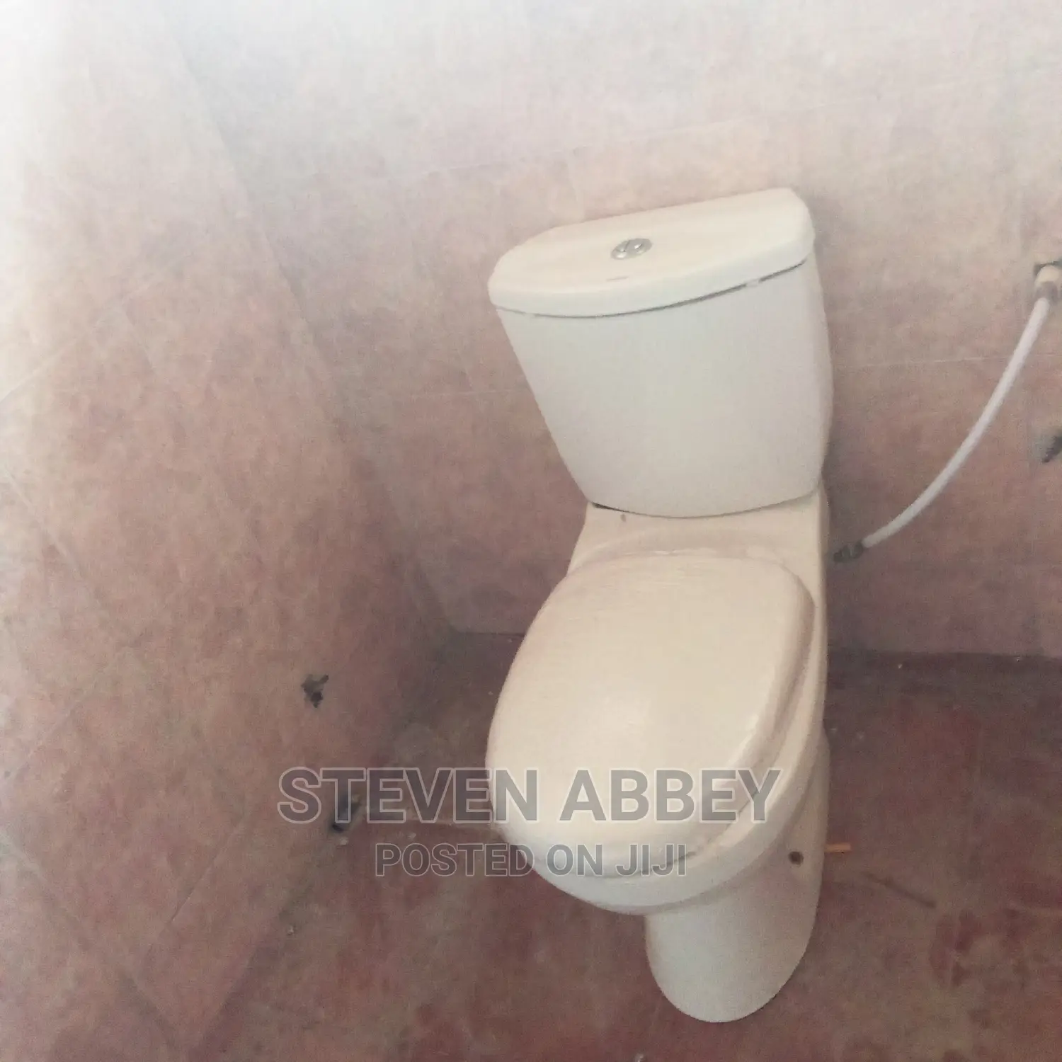 4bdrm Apartment in Stephen, Teshie-Nungua Estates for Rent