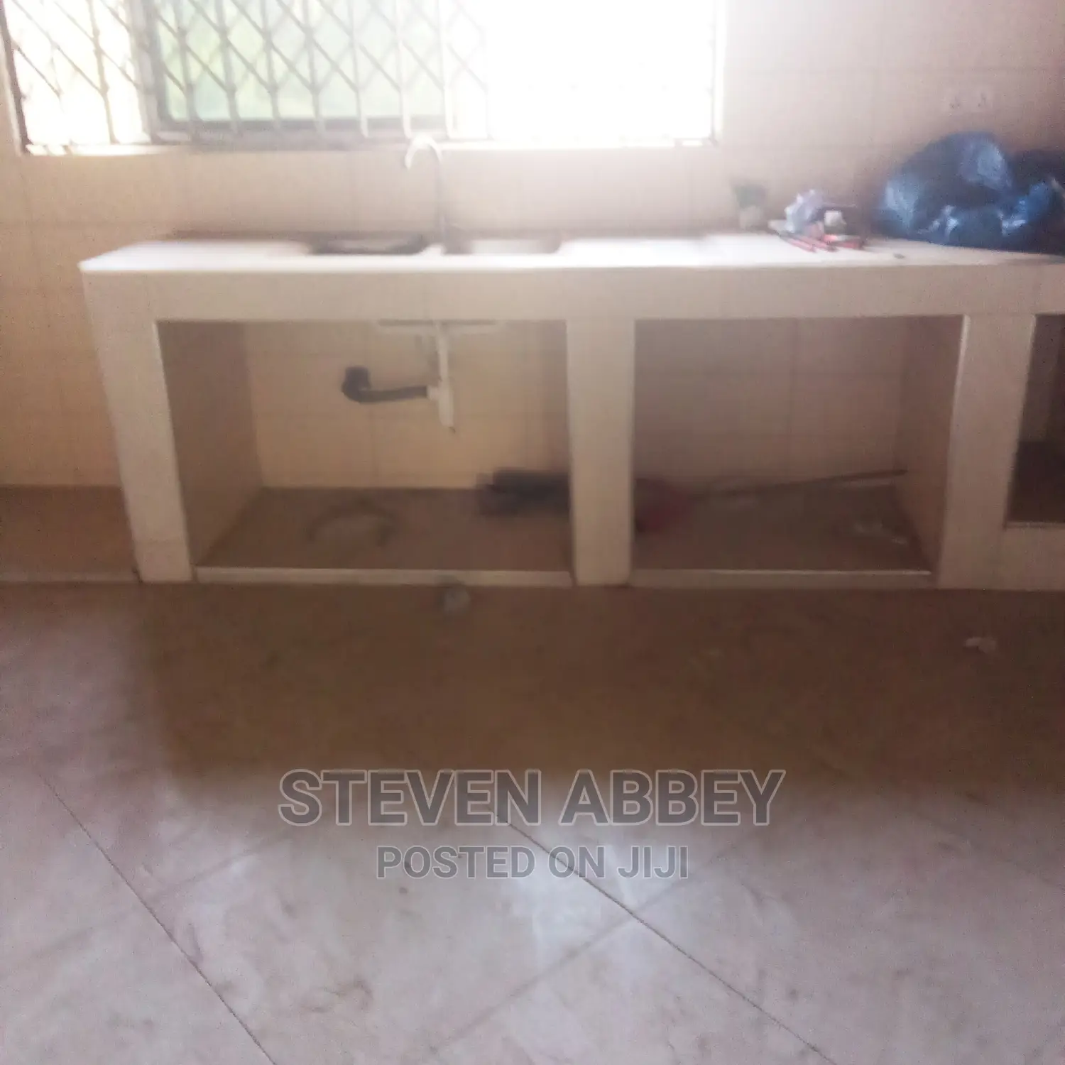 4bdrm Apartment in Stephen, Teshie-Nungua Estates for Rent