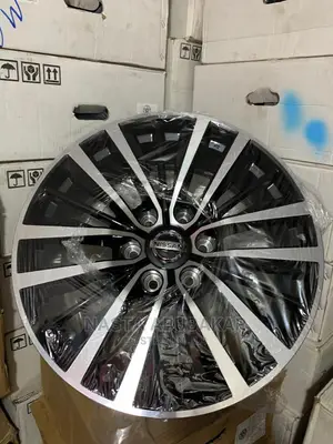 Nissian Rim 20 Inches