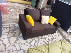 Classic 2in1 Sofa With Throw Pillows. Free Delivery