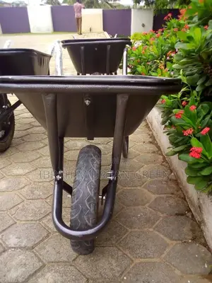 Wheelbarrow Black Type