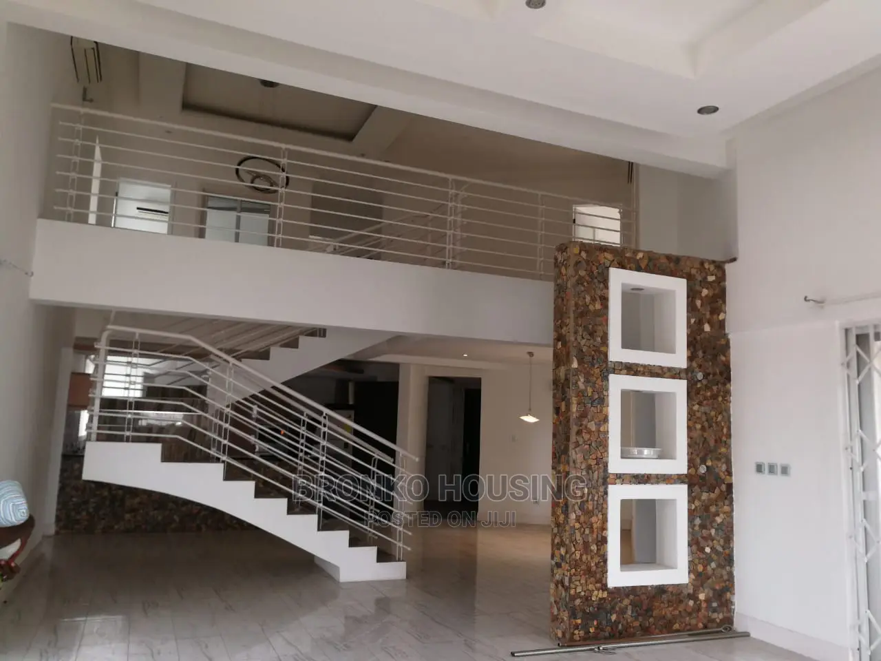 4bdrm House in Bronko Housing, Airport Residential Area for Rent