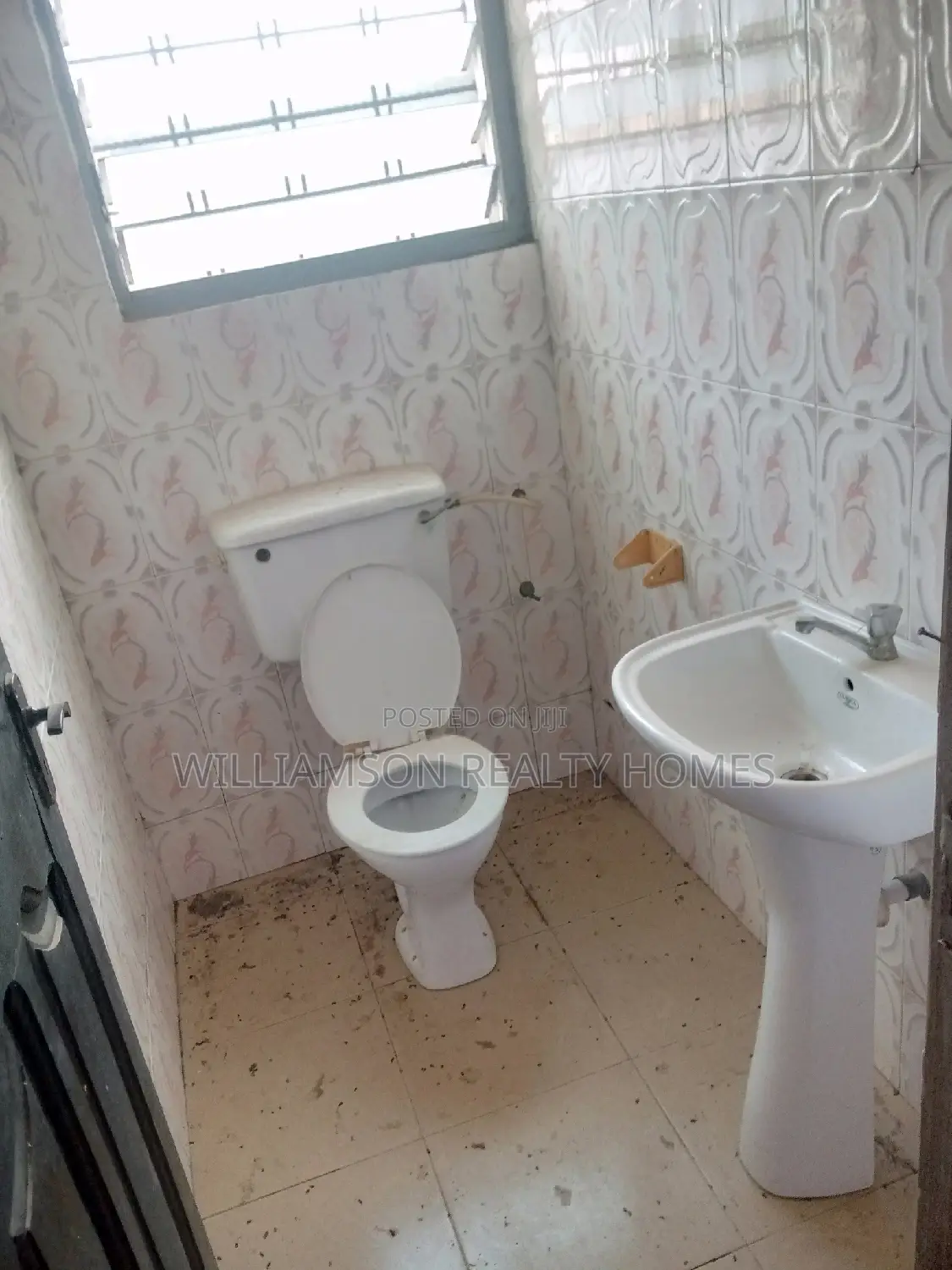 3bdrm Apartment in Hfc Estate, Spintex for rent