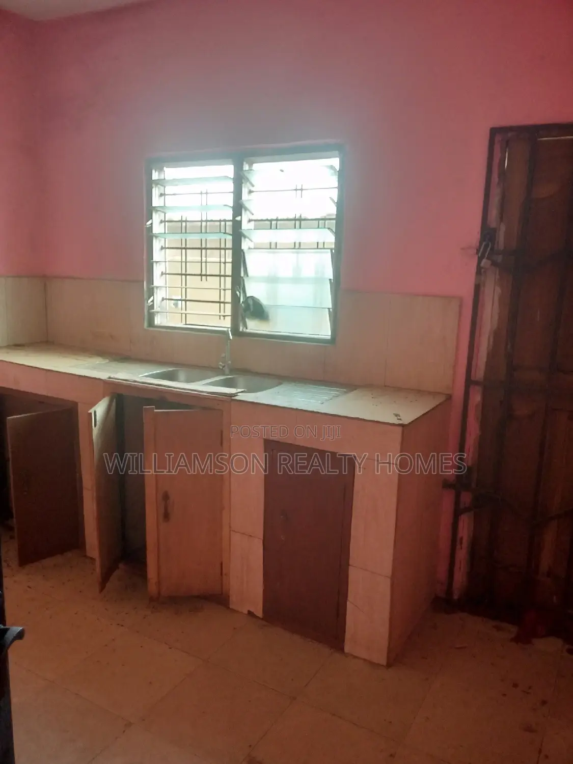 3bdrm Apartment in Hfc Estate, Spintex for rent