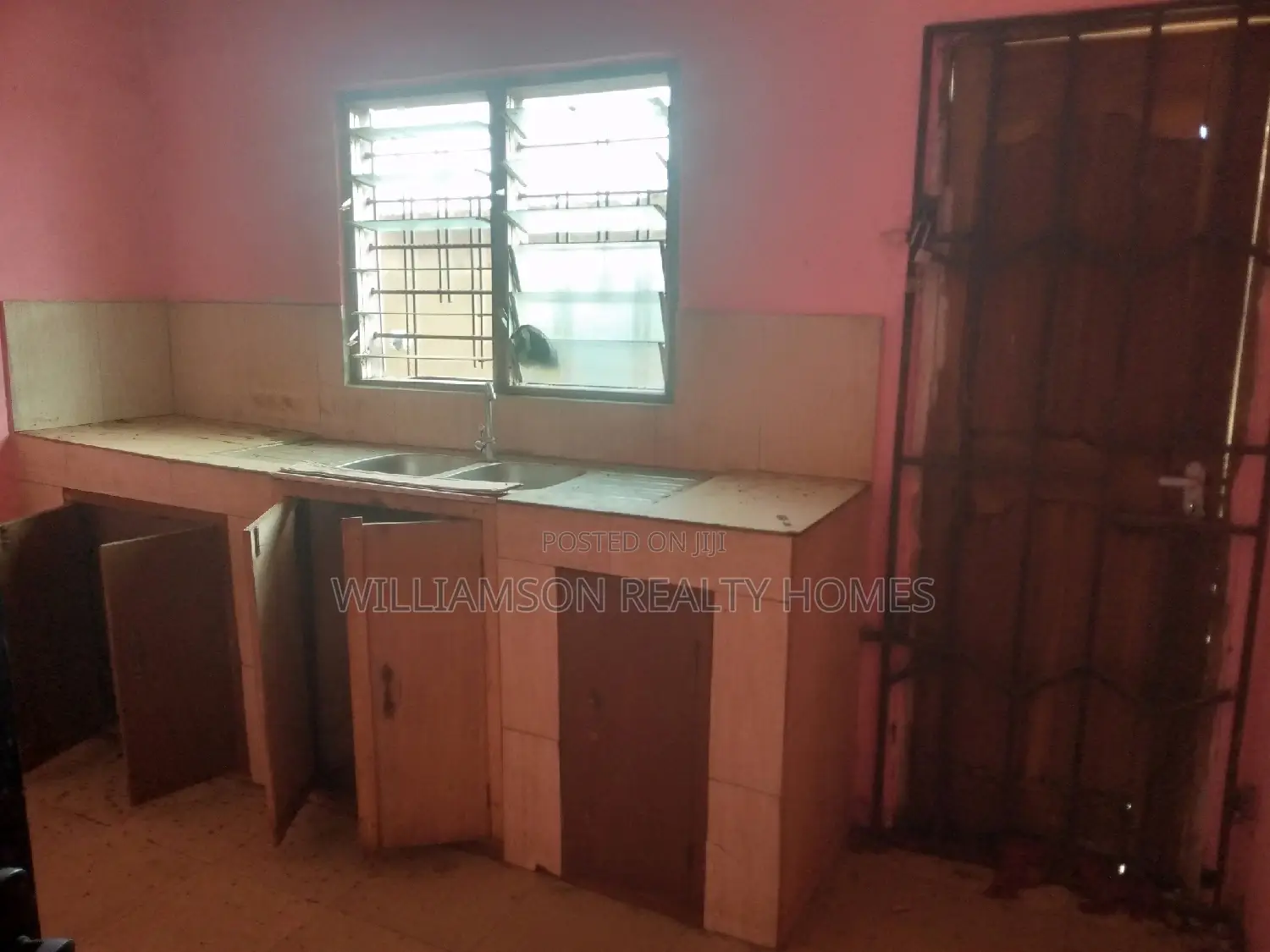 3bdrm Apartment in Hfc Estate, Spintex for rent