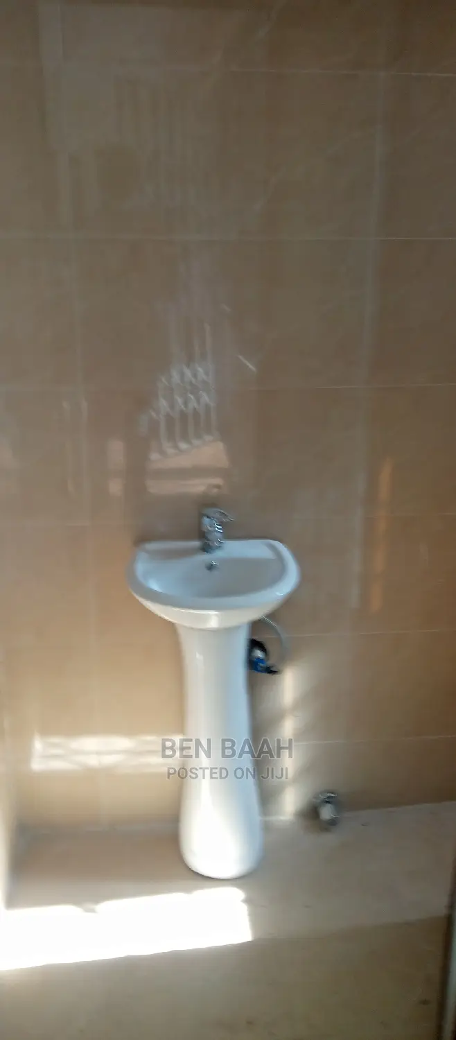 3bdrm Apartment in Ben Properties, Ga East Municipal for rent