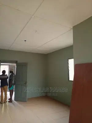 1bdrm House in Sea Lady, New Town for rent