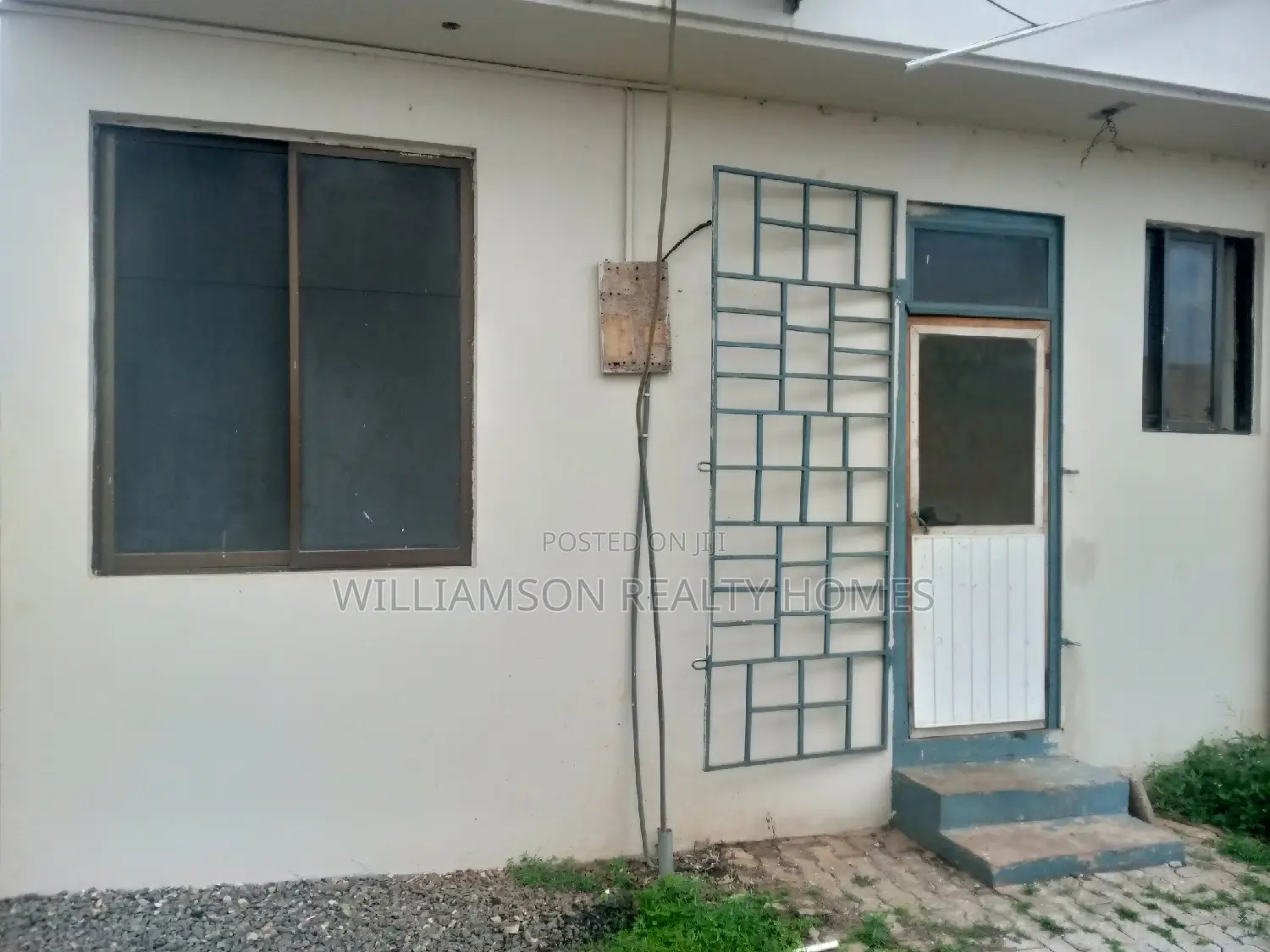 1bdrm Apartment in Hfc Estate, Spintex for rent