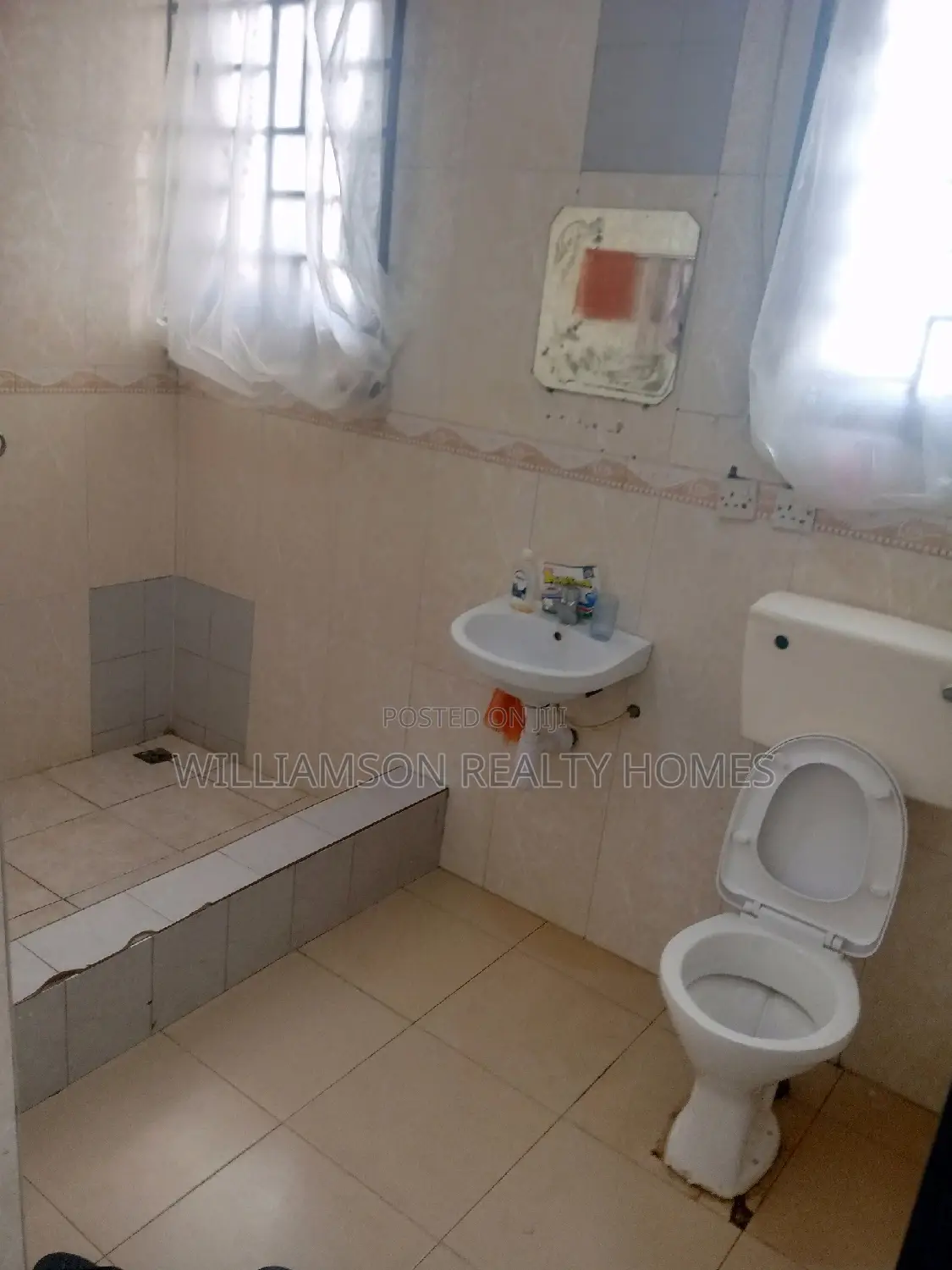1bdrm Apartment in Hfc Estate, Spintex for rent