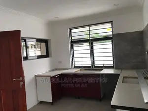 3bdrm House in Spintex for rent