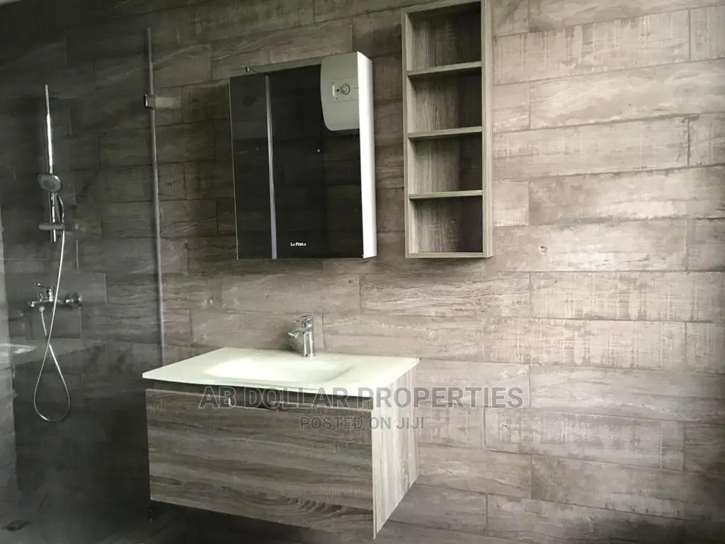3bdrm House in Spintex for rent