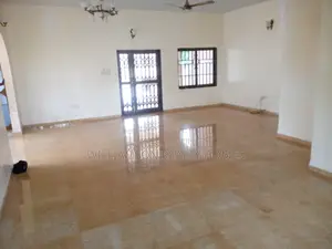 6bdrm House in Devtraco Estate, Spintex for rent