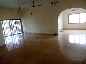 6bdrm House in Devtraco Estate, Spintex for rent