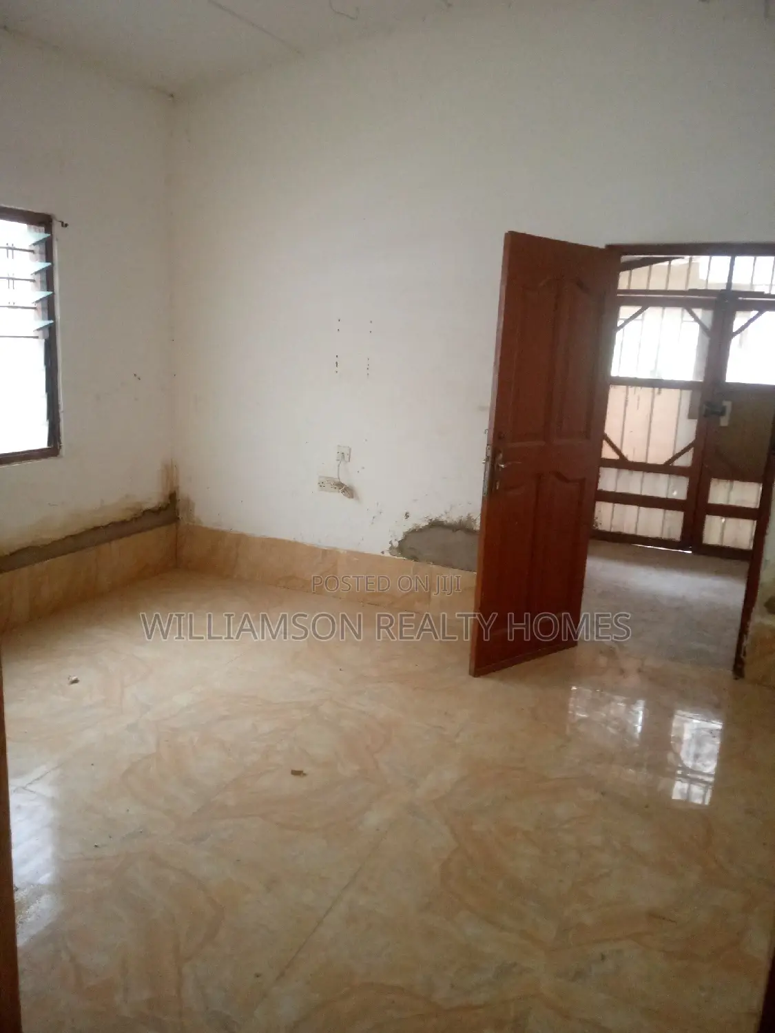 1bdrm Apartment in Community 18, Spintex for rent