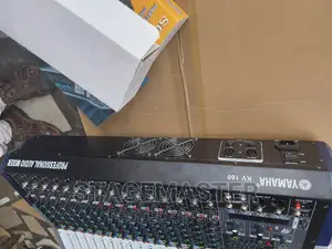 Yamaha16 Channel Channel Mixer