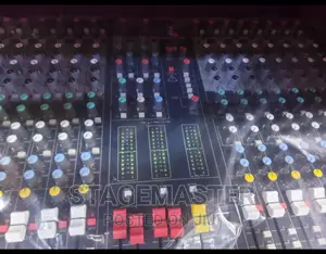Sound Craft Mixer 24 ( Lx 9 )