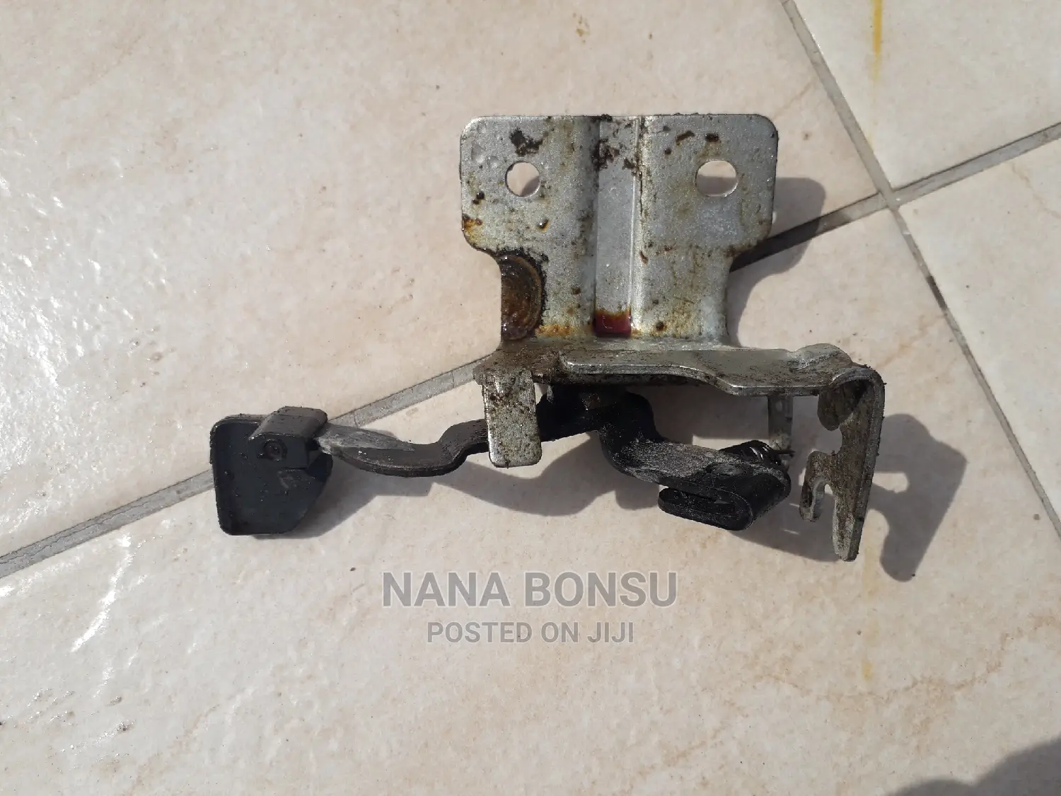 Chevrolet Spark Fuel Tank Opener Handle