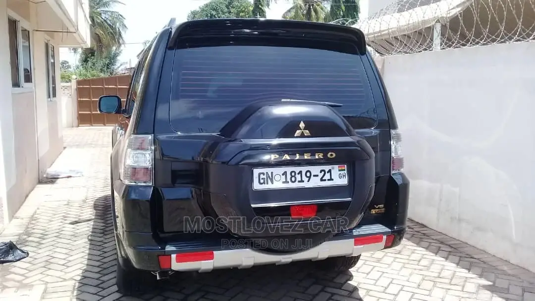 Rent a Vehicles. Prado and Pajero for Rent. Landcruisers V8