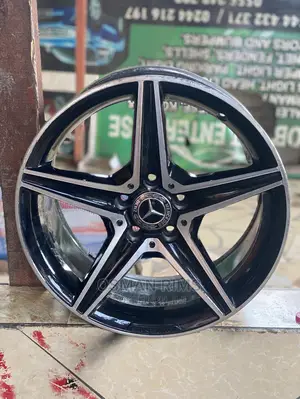 Mercedes Benz Rim 18 Inches.