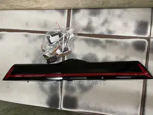 Toyota Highlander Boot Spoiler Led