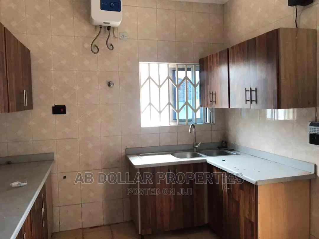3bdrm House in Spintex for rent