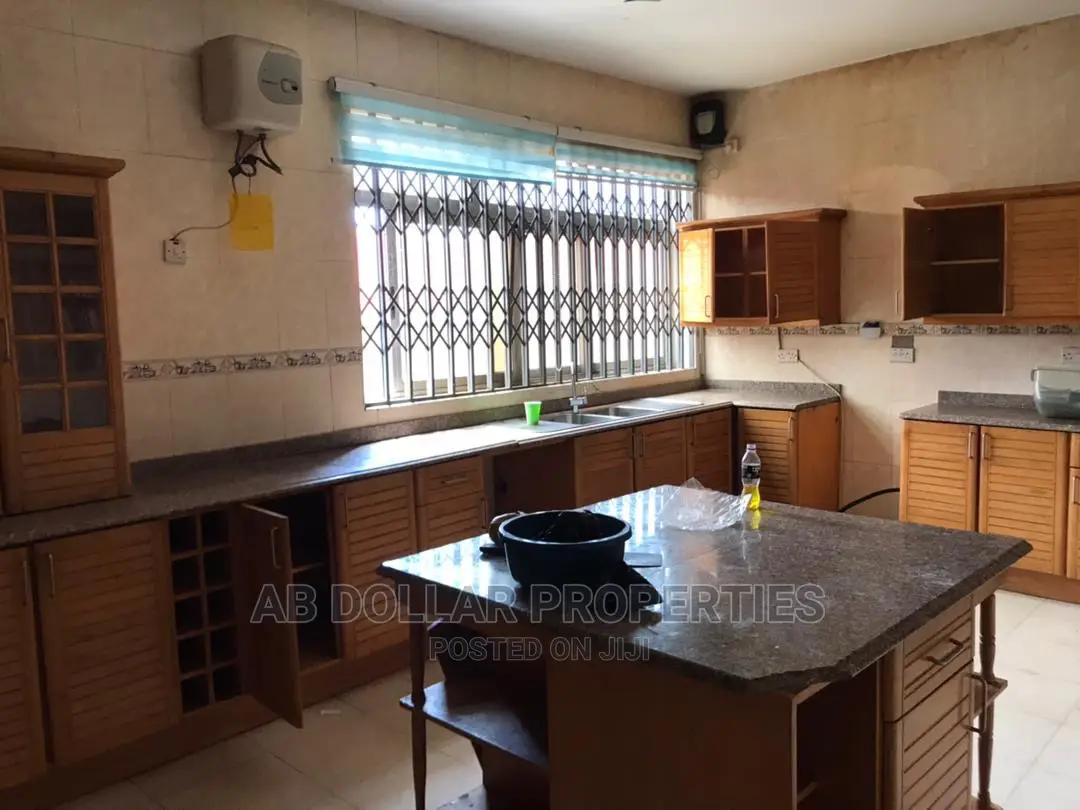 5bdrm House in Spintex for Rent