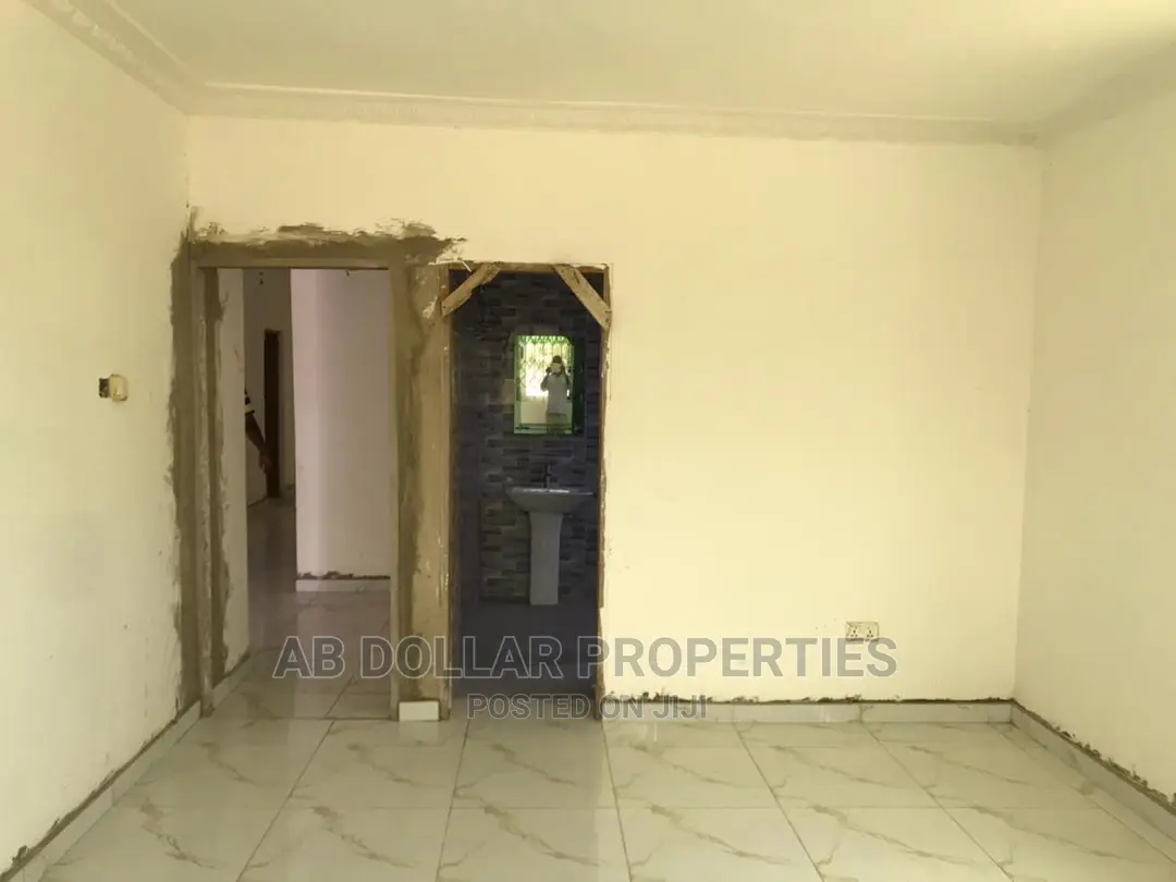 3bdrm Apartment in Spintex for rent