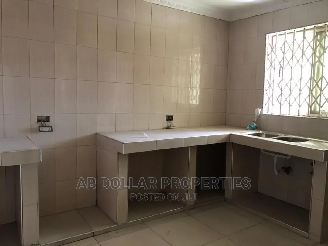 3bdrm Apartment in Spintex for rent
