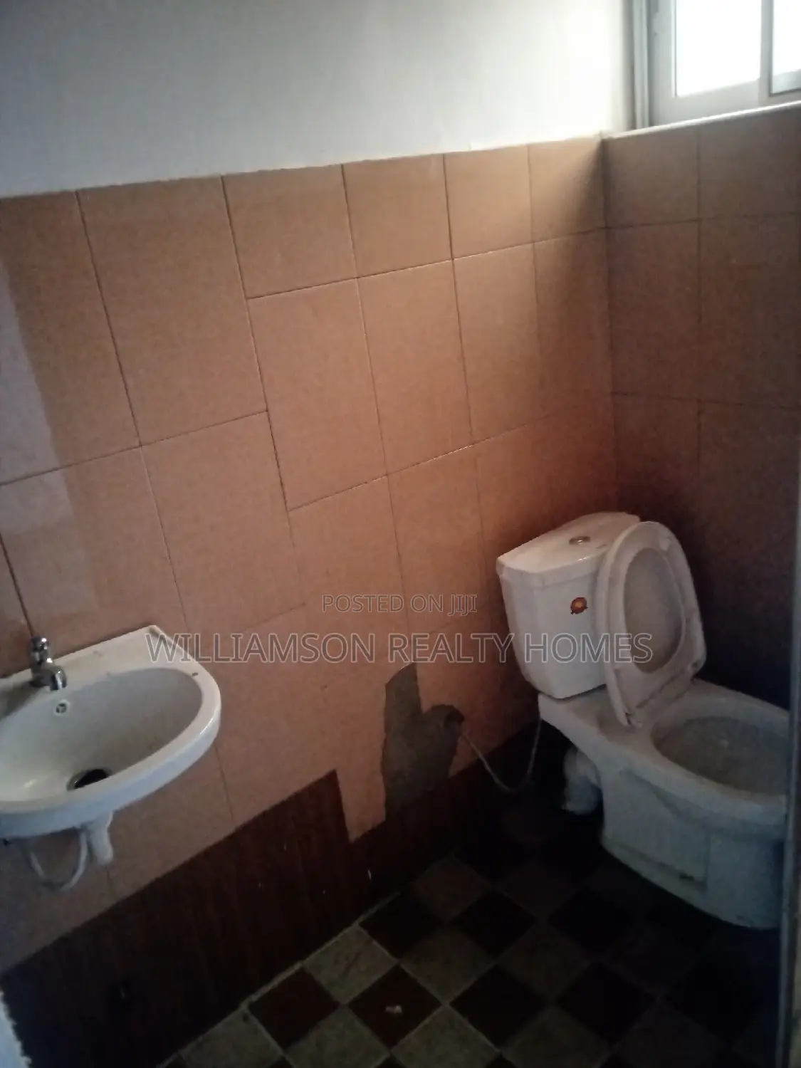 2bdrm Apartment in Regimanuel Estate, Spintex for rent