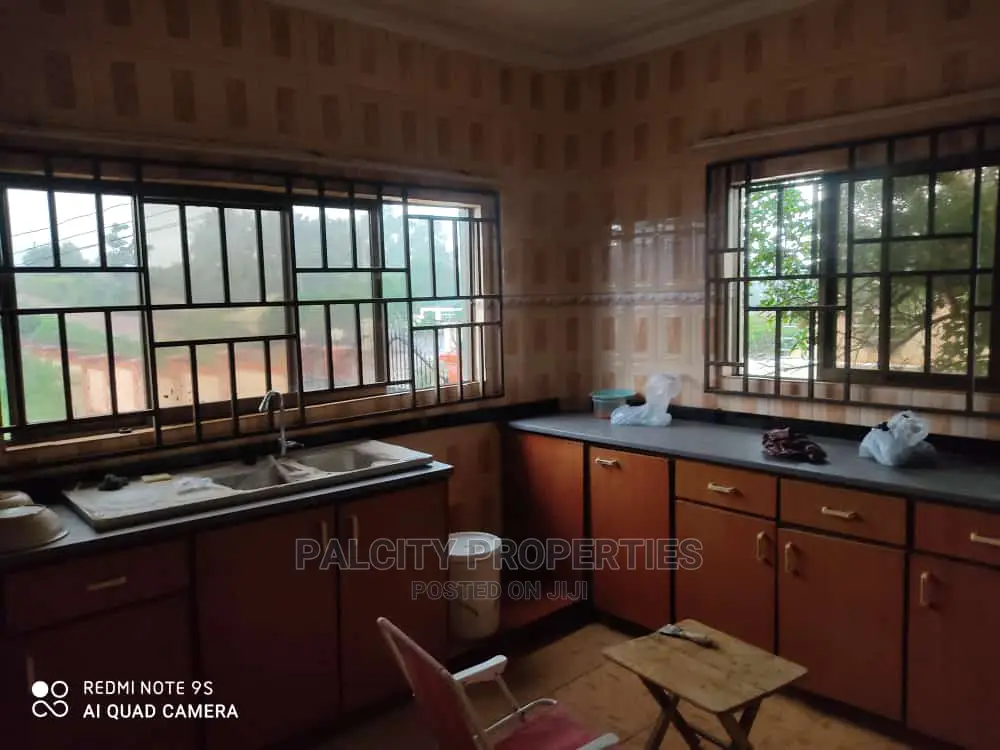 5bdrm House in Atasomanso, Kumasi Metropolitan for Rent