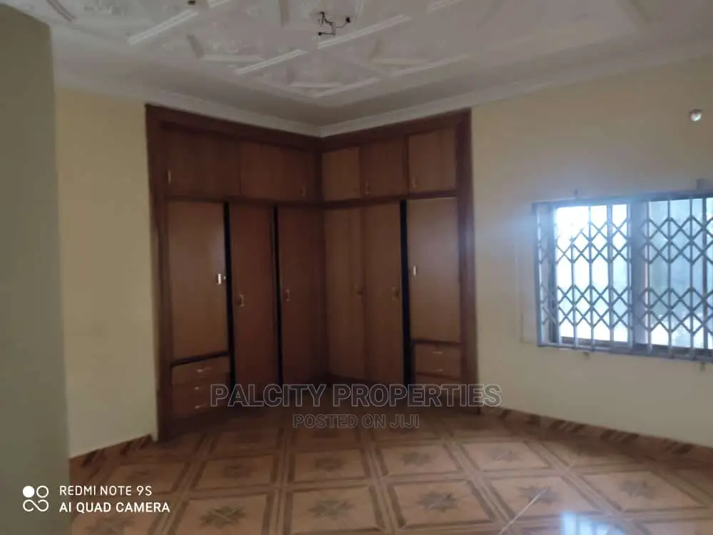 5bdrm House in Atasomanso, Kumasi Metropolitan for Rent
