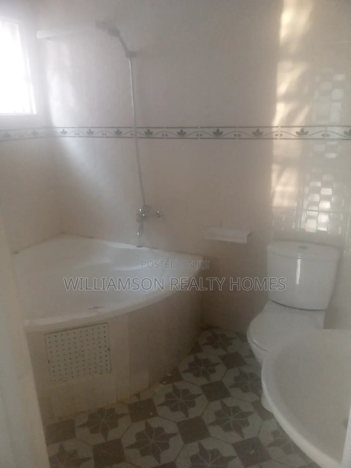 3bdrm House in Tempo Estate, Spintex for rent