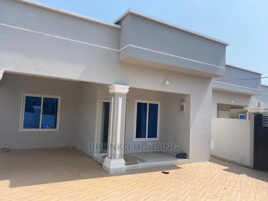 3bdrm House in Bronko Housing, Spintex for rent