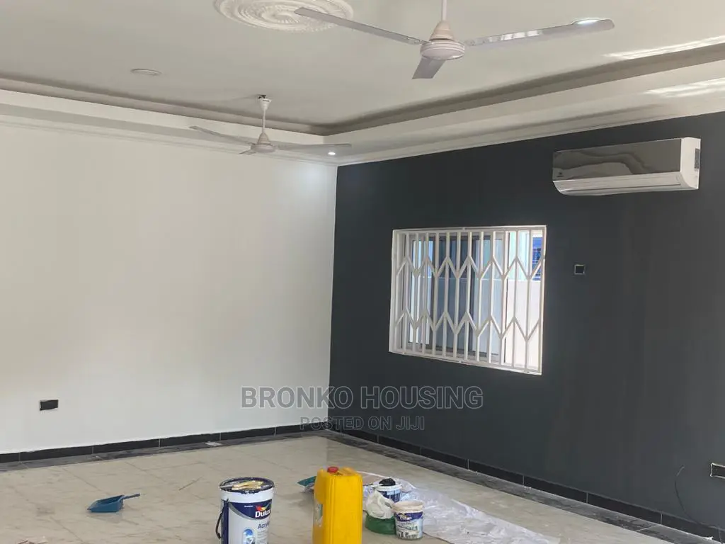 3bdrm House in Bronko Housing, Spintex for rent