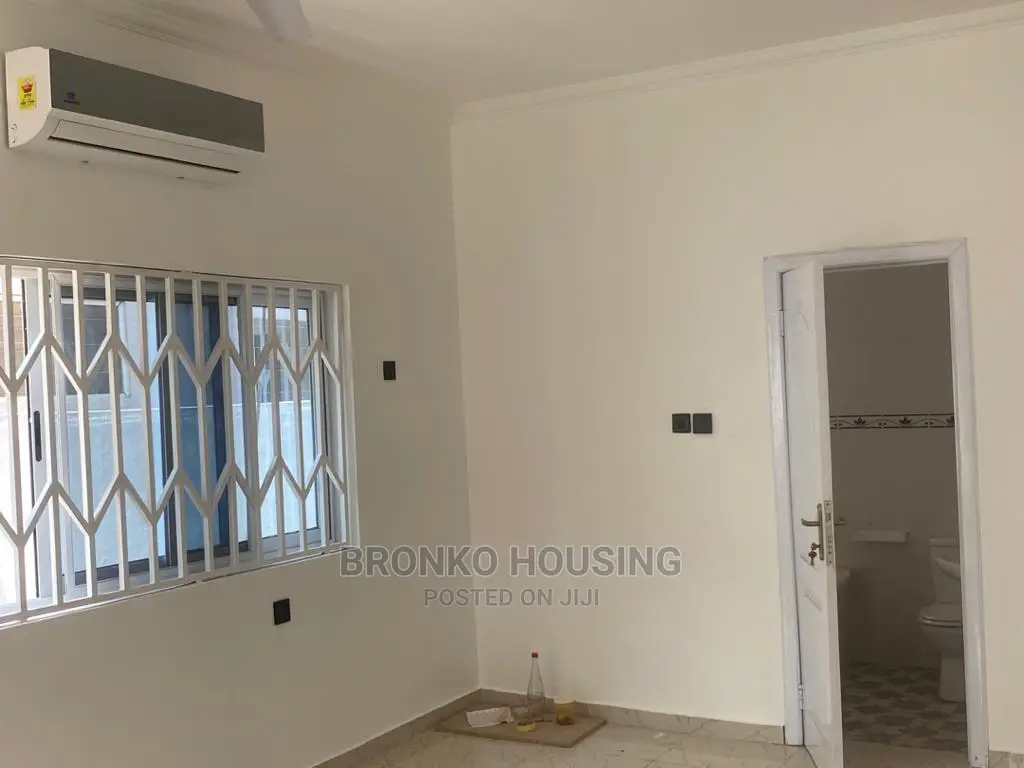 3bdrm House in Bronko Housing, Spintex for rent