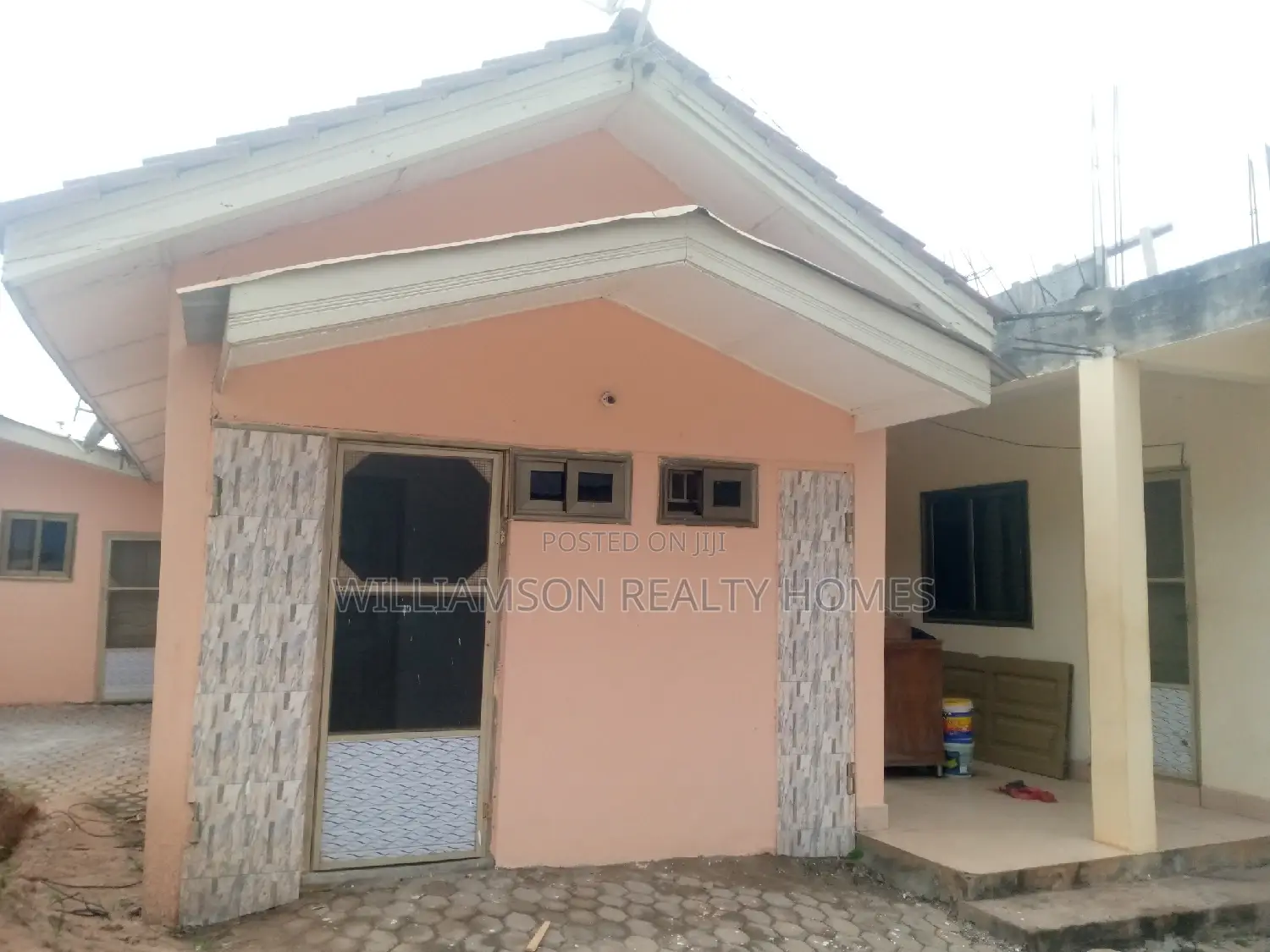 1bdrm Apartment in Kotobabi, Ecobank, Spintex for rent
