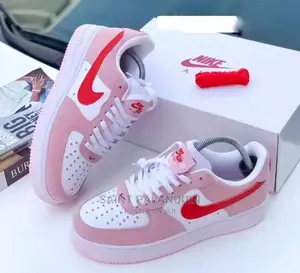 Nike Air Force 1
