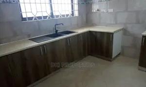 2bdrm Apartment in Oyibi, Valley View Area for rent
