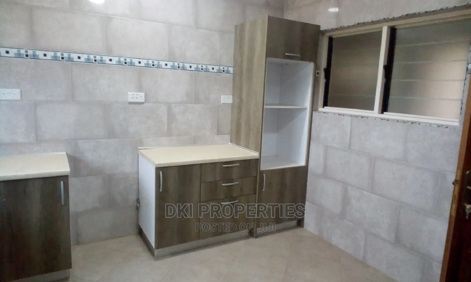 2bdrm Apartment in Oyibi, Valley View Area for rent