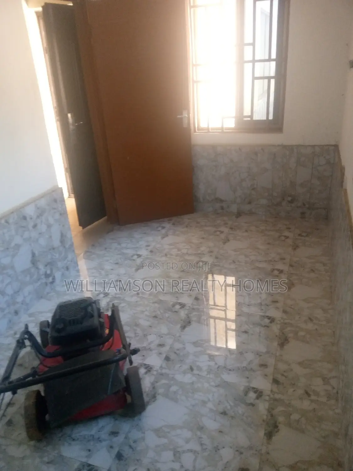 1bdrm Apartment in Community 20 Estate, Spintex for rent