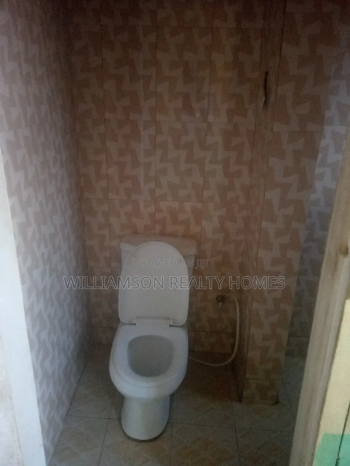 1bdrm Apartment in Community 18, Spintex for rent