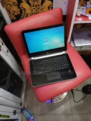 New Laptop HP Pavilion 14 4GB Intel Core I3 SSD 350GB